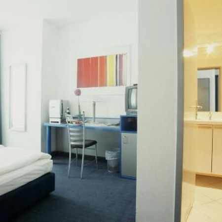 Hotel Alt - Tegel Berlin Bilik gambar
